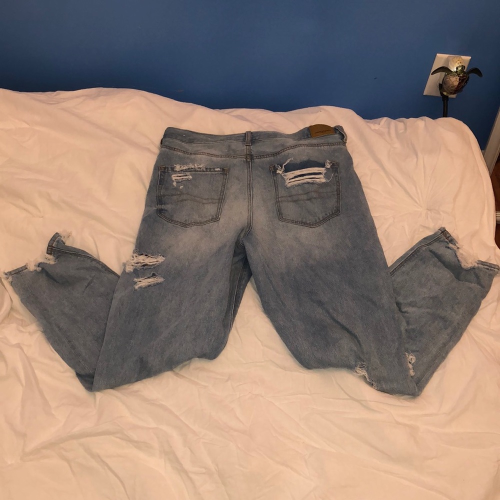 Size 12 American Eagle distressed mom jeans